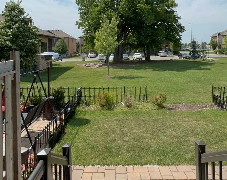 29, Madelaine, Painswick South, Barrie