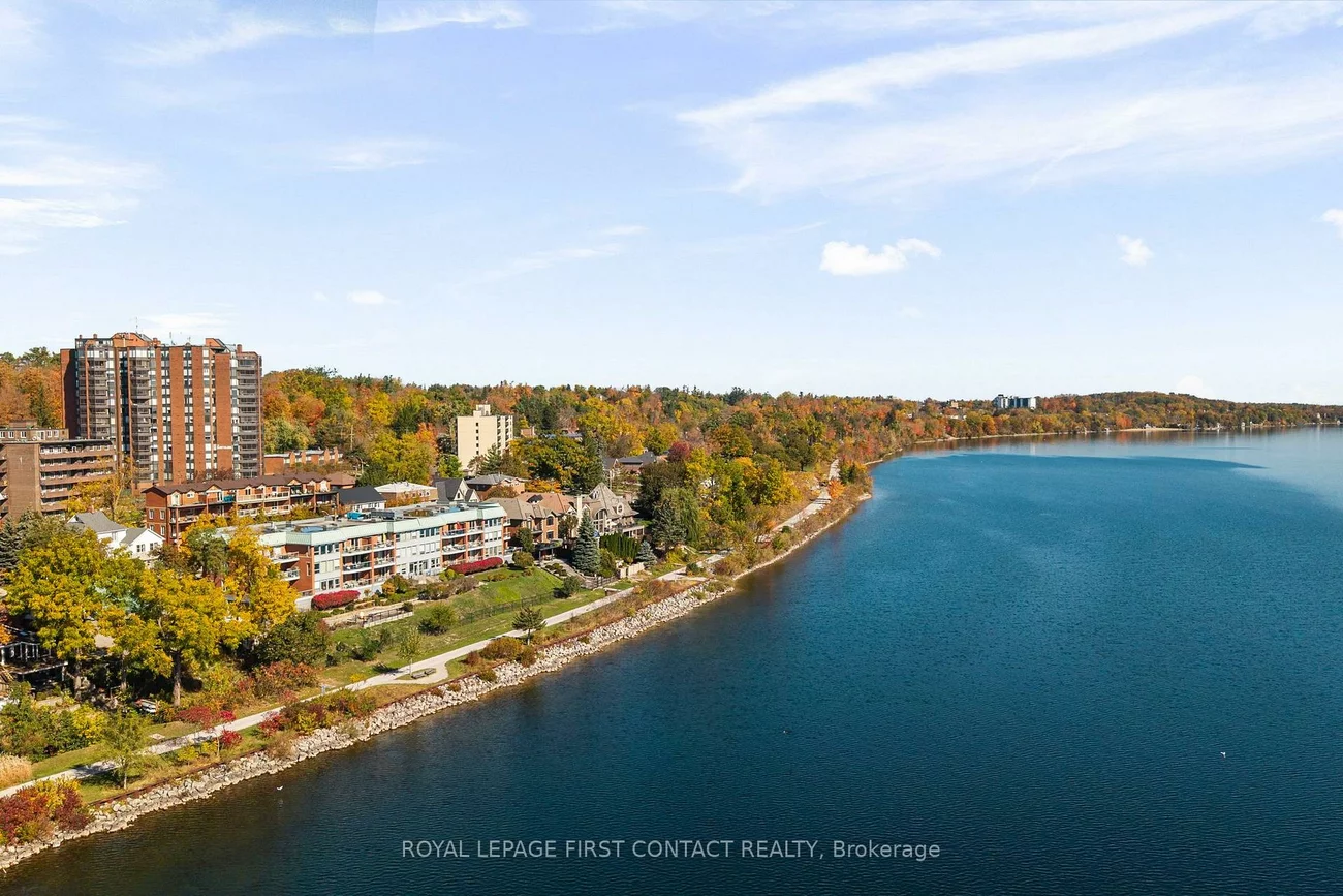 21, Kempenfelt, North Shore, Barrie