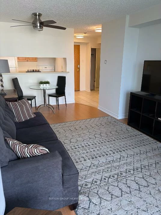 75, Ellen, City Centre, Barrie