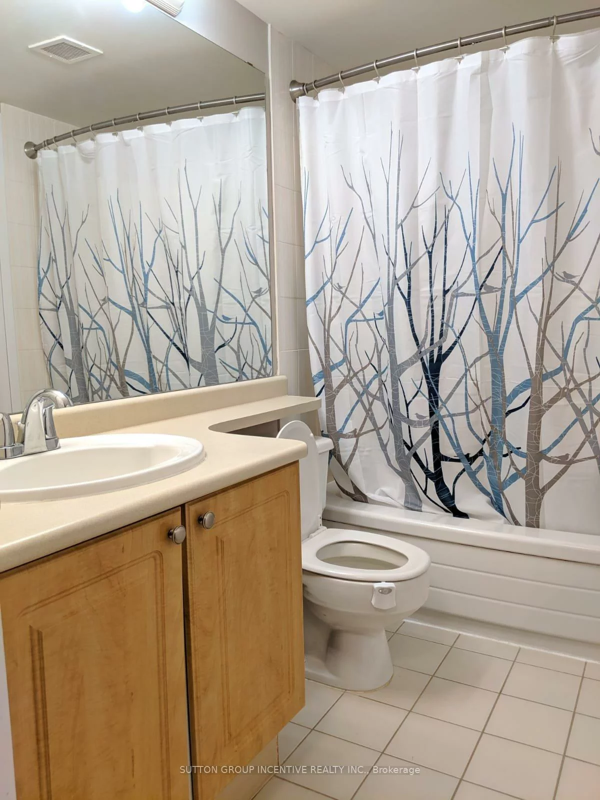 75, Ellen, City Centre, Barrie