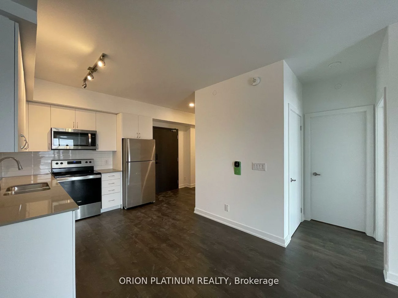 56, Lakeside, Little Lake, Barrie