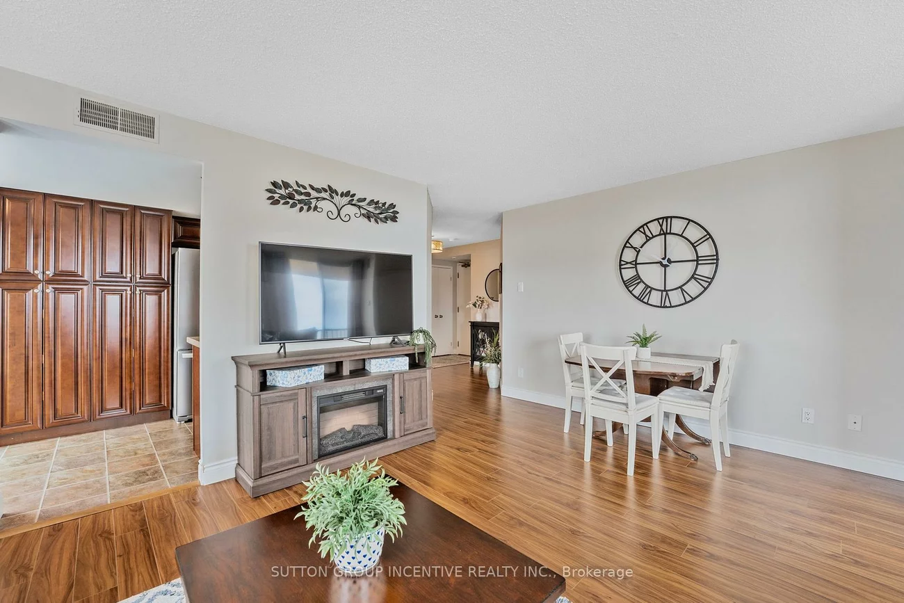 75, Ellen, Lakeshore, Barrie