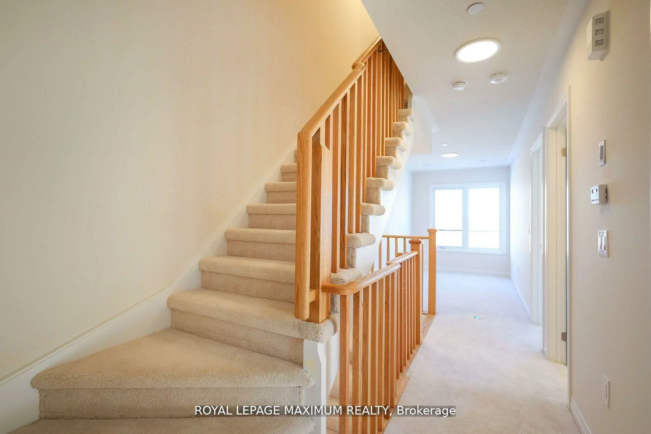 11, Baynes, Bradford, Bradford West Gwillimbury
