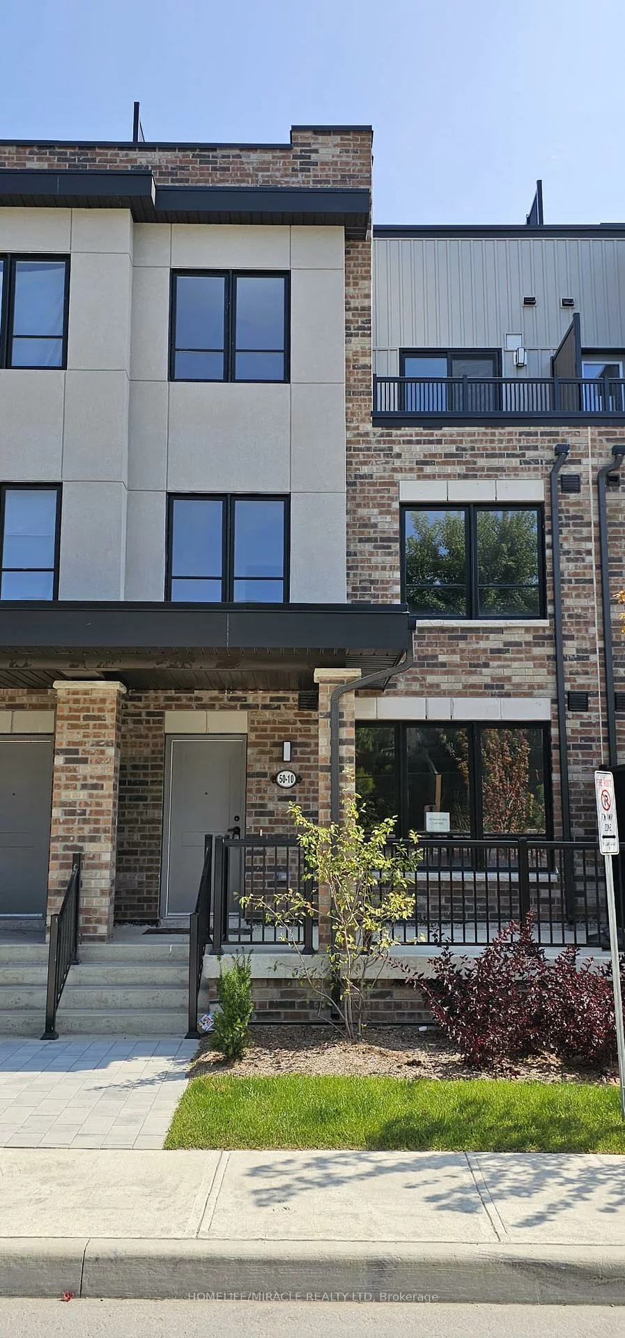 50, Baynes, Bradford, Bradford West Gwillimbury