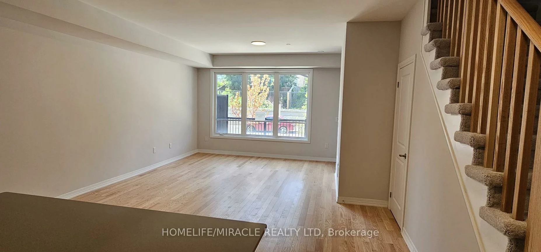 50, Baynes, Bradford, Bradford West Gwillimbury