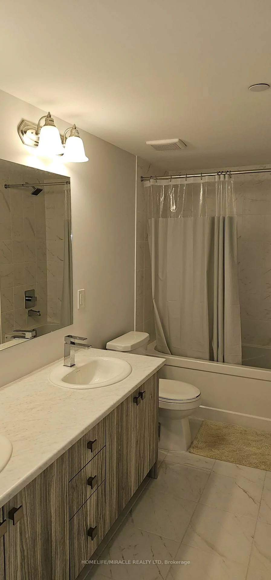 50, Baynes, Bradford, Bradford West Gwillimbury