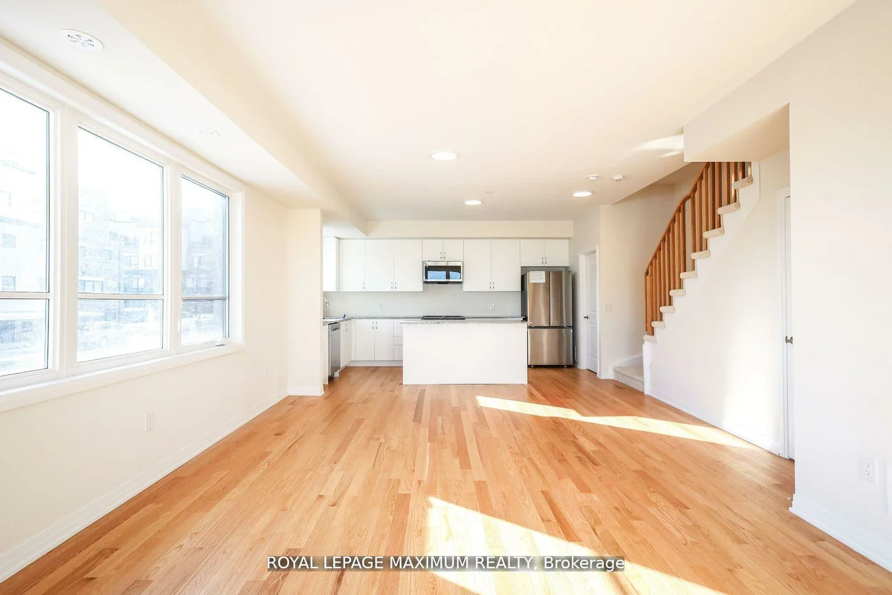 11, Baynes, Bradford, Bradford West Gwillimbury