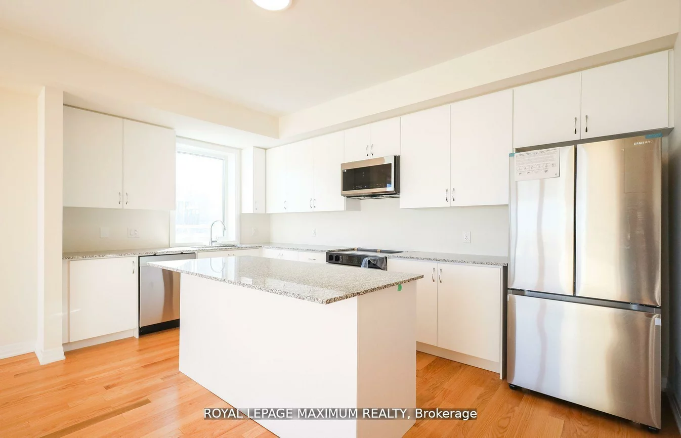 11, Baynes, Bradford, Bradford West Gwillimbury