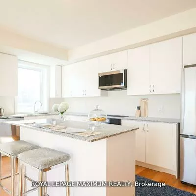 11, Baynes, Bradford, Bradford West Gwillimbury