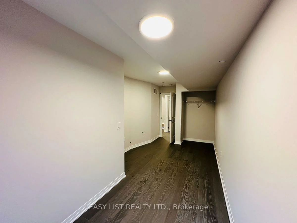 11, Baynes, Bradford, Bradford West Gwillimbury