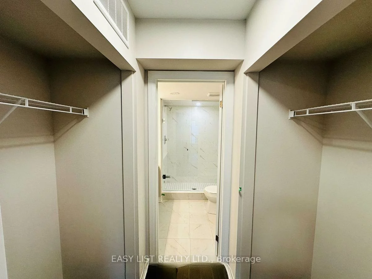 11, Baynes, Bradford, Bradford West Gwillimbury