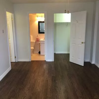 200, Holland, Bradford, Bradford West Gwillimbury