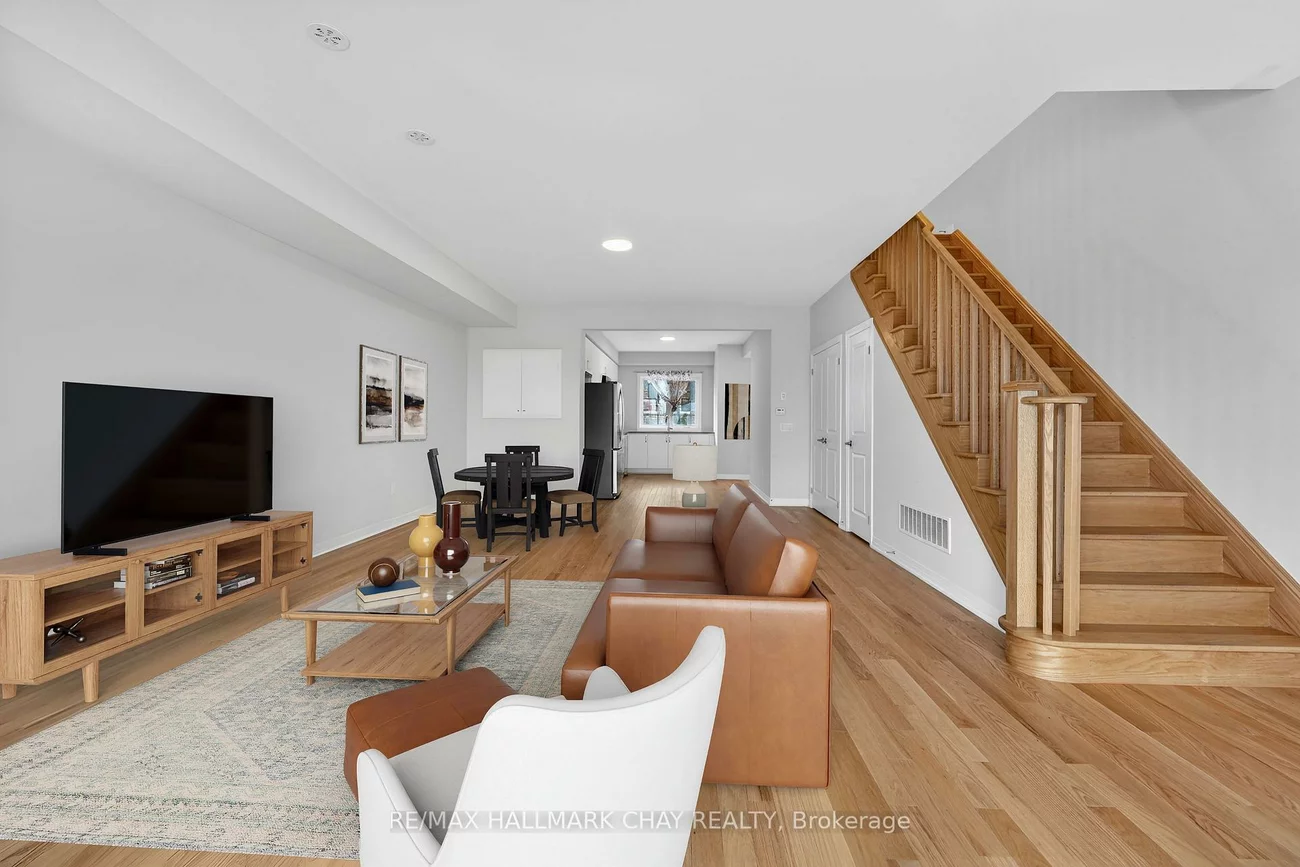 200, Dissette, Bradford, Bradford West Gwillimbury