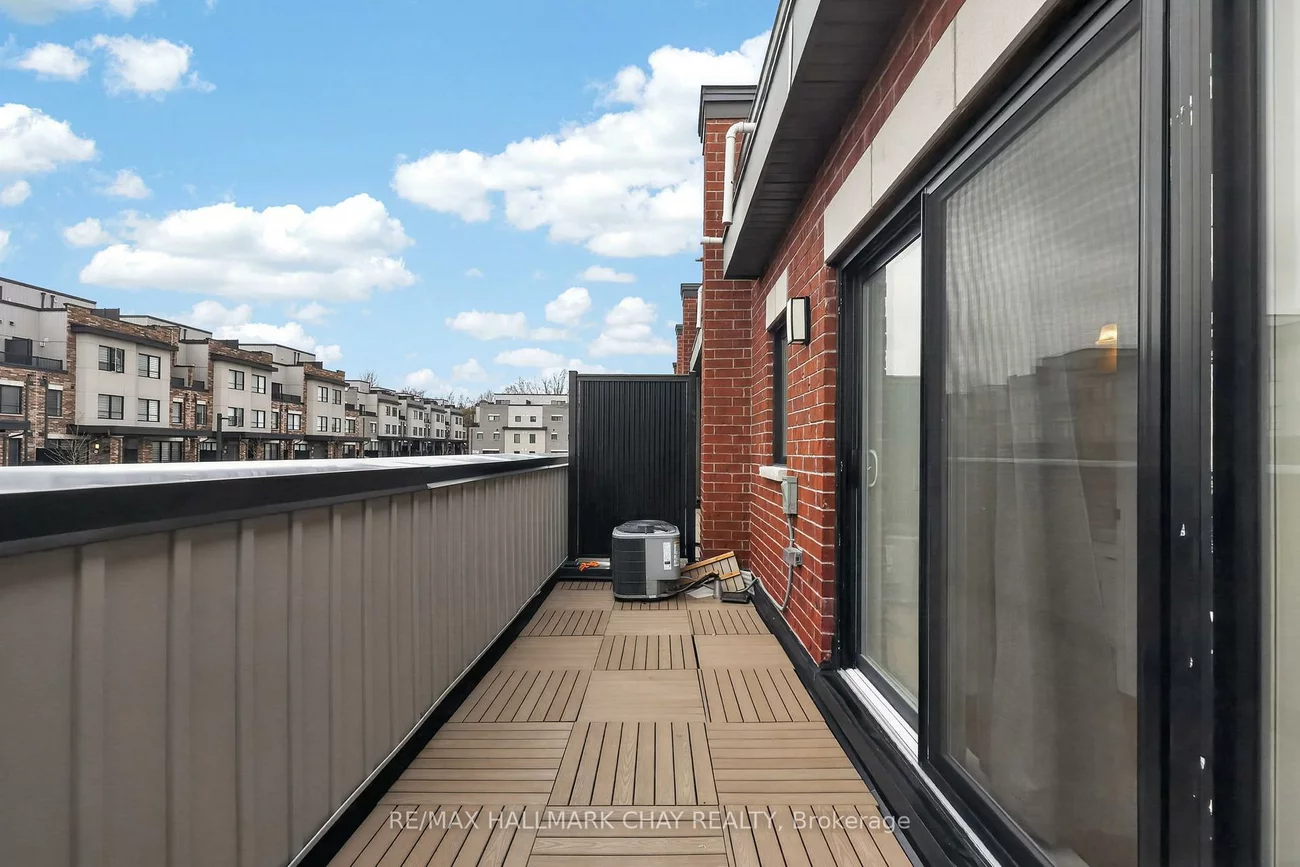 200, Dissette, Bradford, Bradford West Gwillimbury