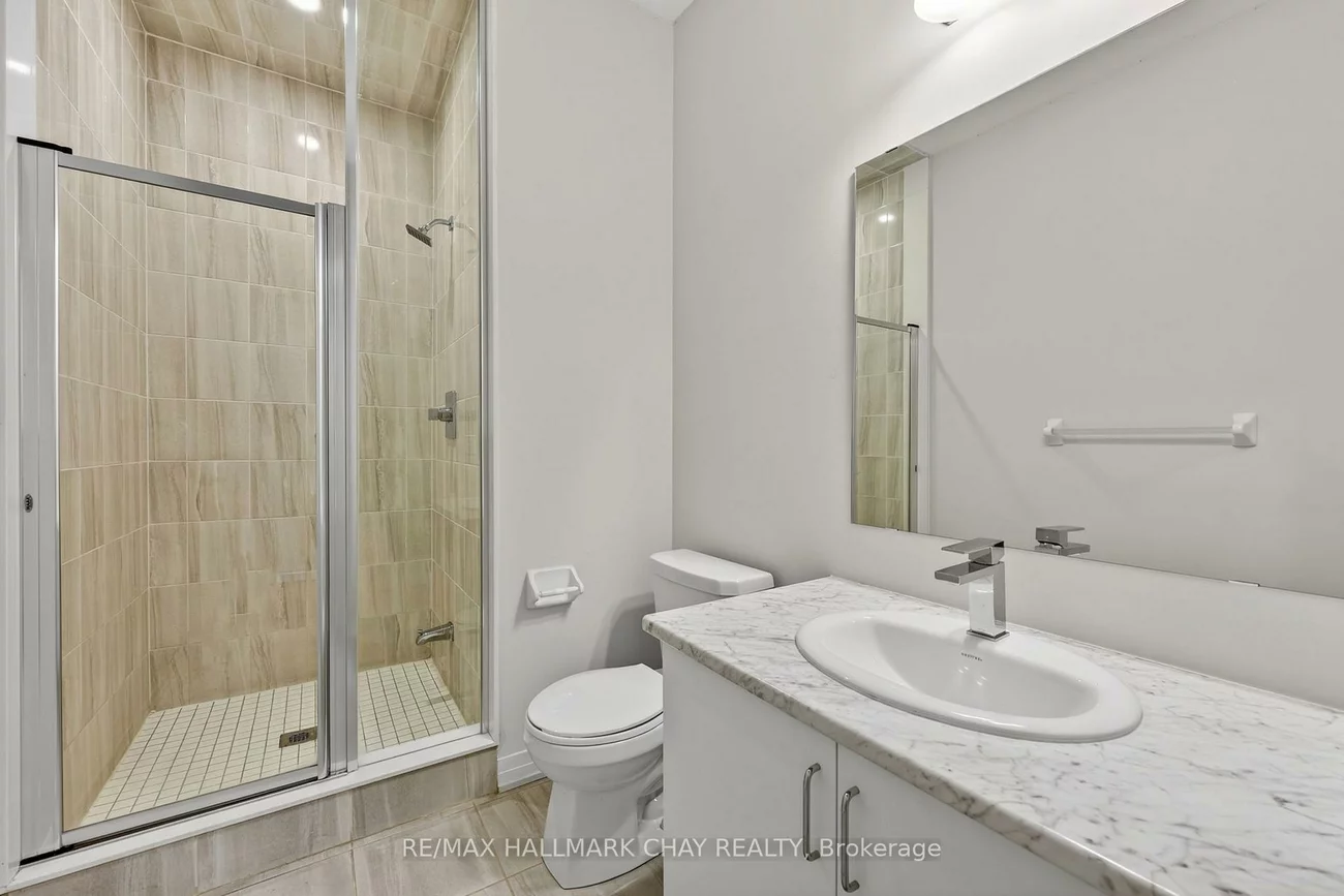 200, Dissette, Bradford, Bradford West Gwillimbury