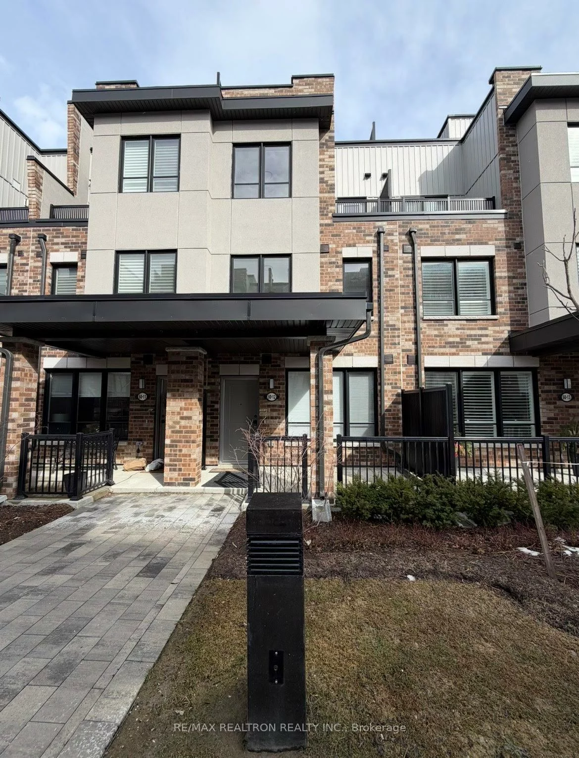 60, Baynes, Bradford, Bradford West Gwillimbury