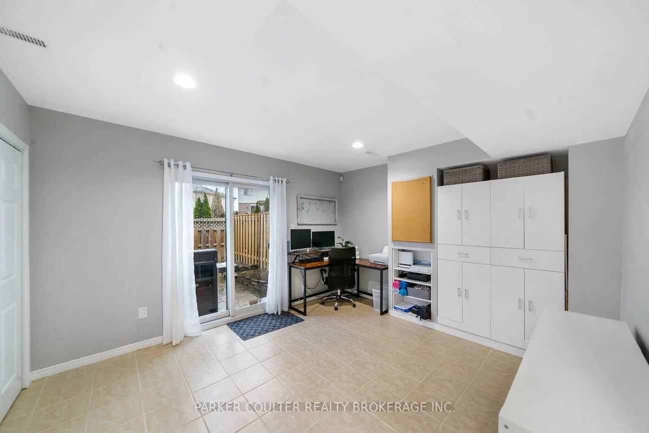 41, Harmony, Bradford, Bradford West Gwillimbury