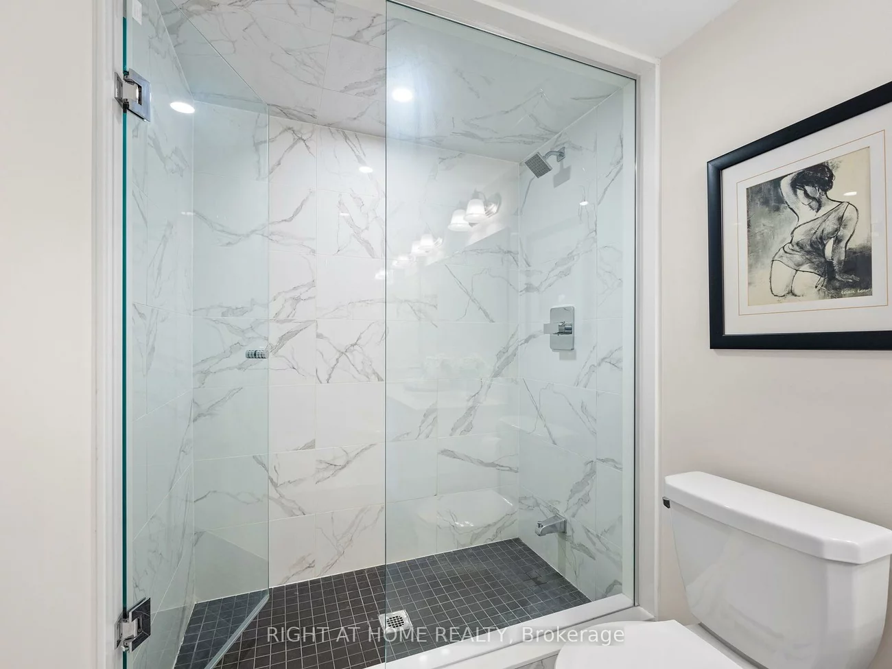 8-50, Baynes, Bradford, Bradford West Gwillimbury