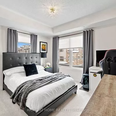 8-50, Baynes, Bradford, Bradford West Gwillimbury