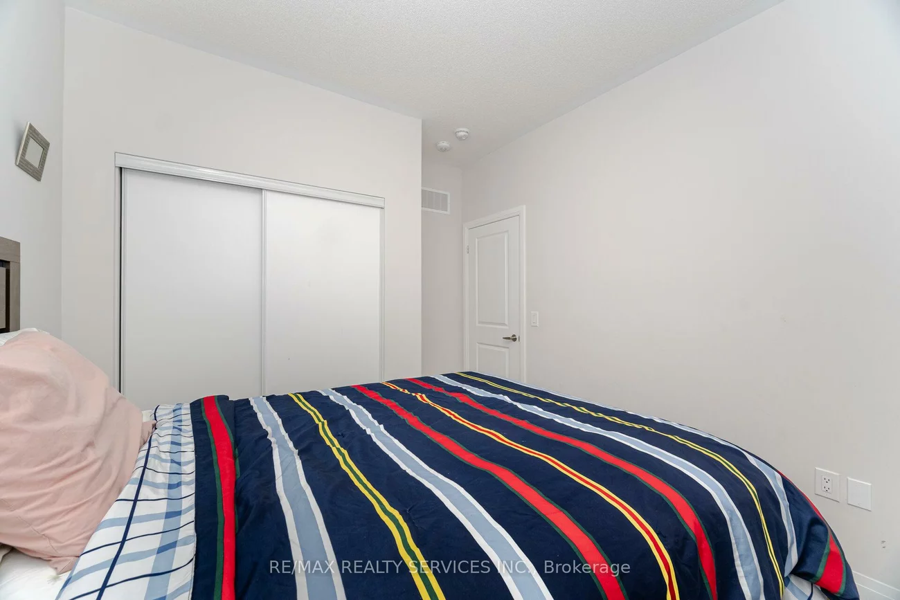 220, Dissette, Bradford, Bradford West Gwillimbury