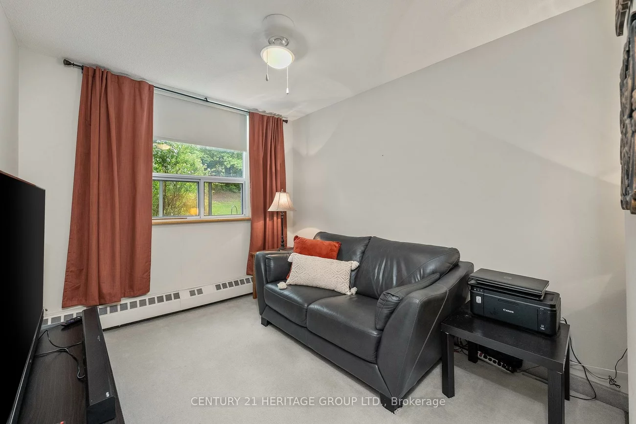 200, Holland, Bradford, Bradford West Gwillimbury