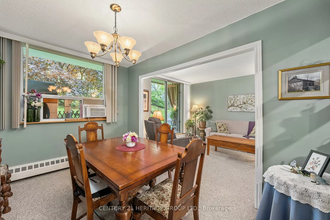200, Holland, Bradford, Bradford West Gwillimbury