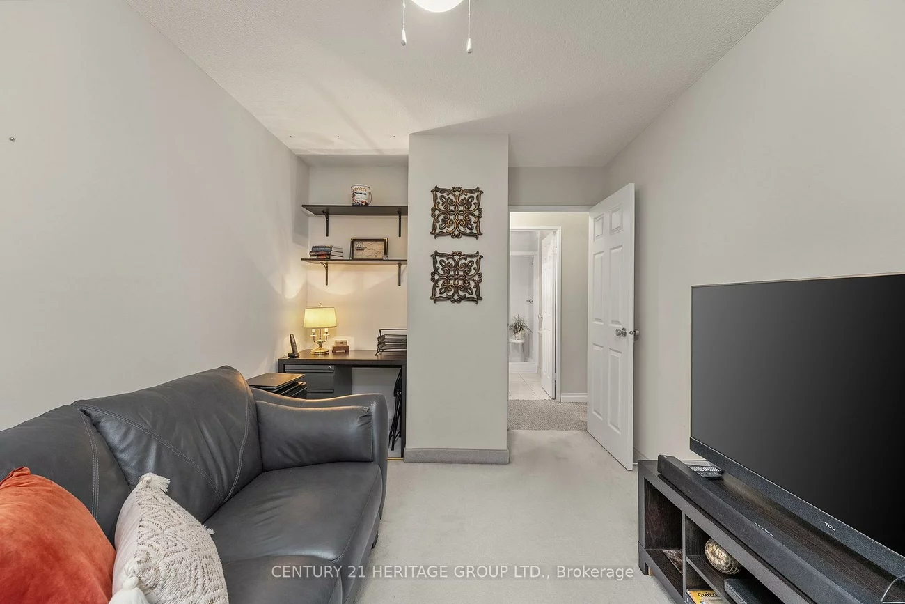 200, Holland, Bradford, Bradford West Gwillimbury