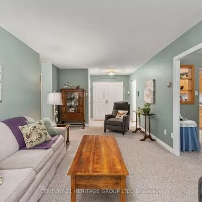 200, Holland, Bradford, Bradford West Gwillimbury