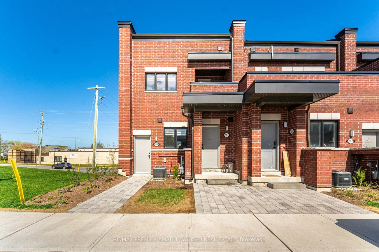 220, Dissette, Bradford, Bradford West Gwillimbury