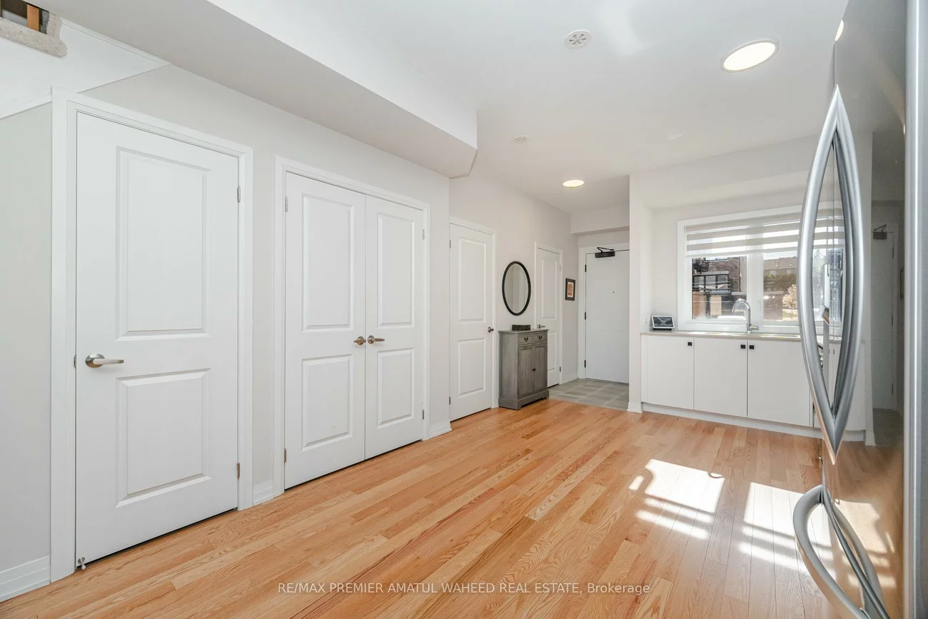 220, Dissette, Bradford, Bradford West Gwillimbury