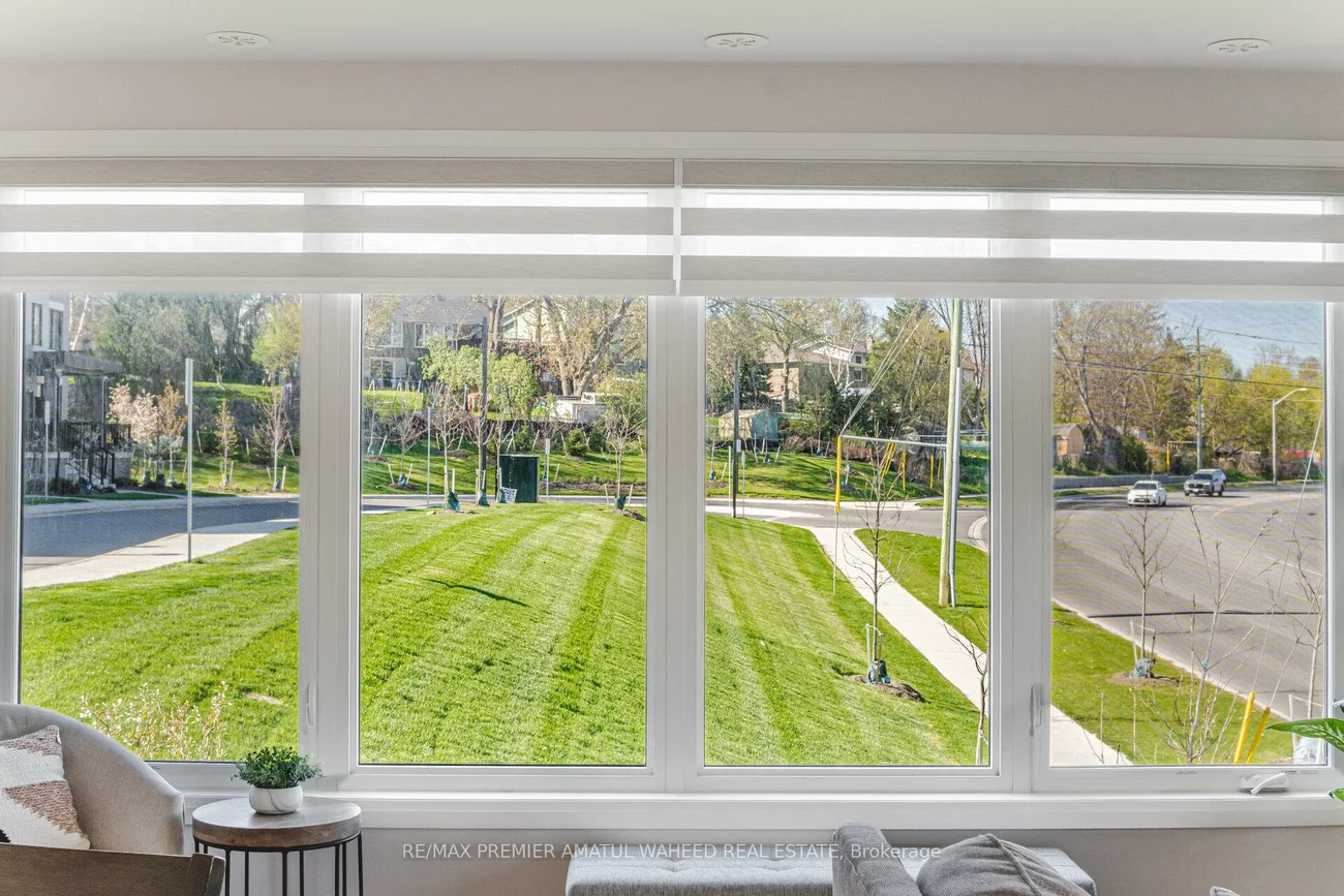 220, Dissette, Bradford, Bradford West Gwillimbury