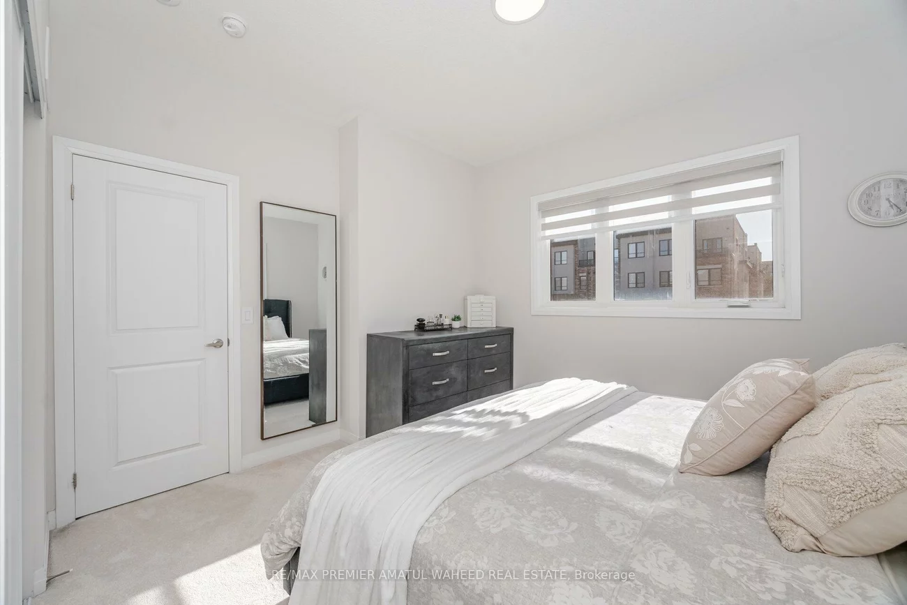 220, Dissette, Bradford, Bradford West Gwillimbury