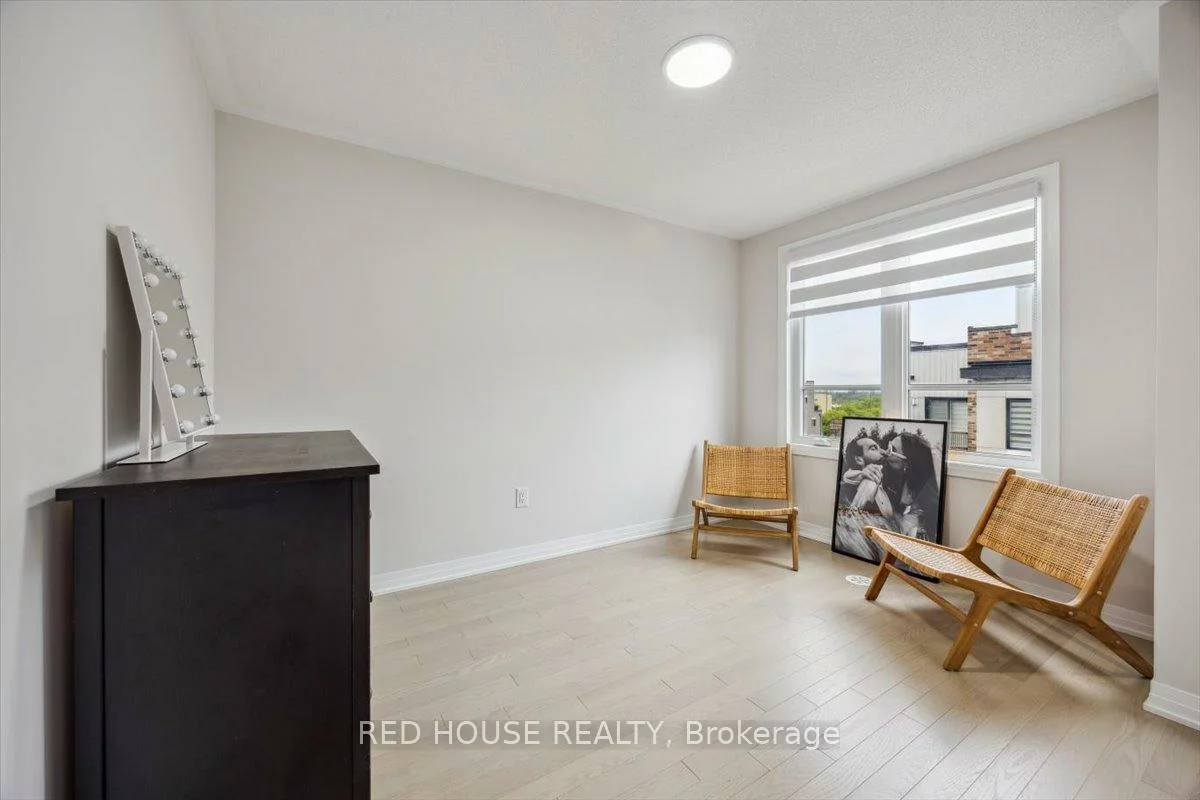 40, Baynes, Bradford, Bradford West Gwillimbury
