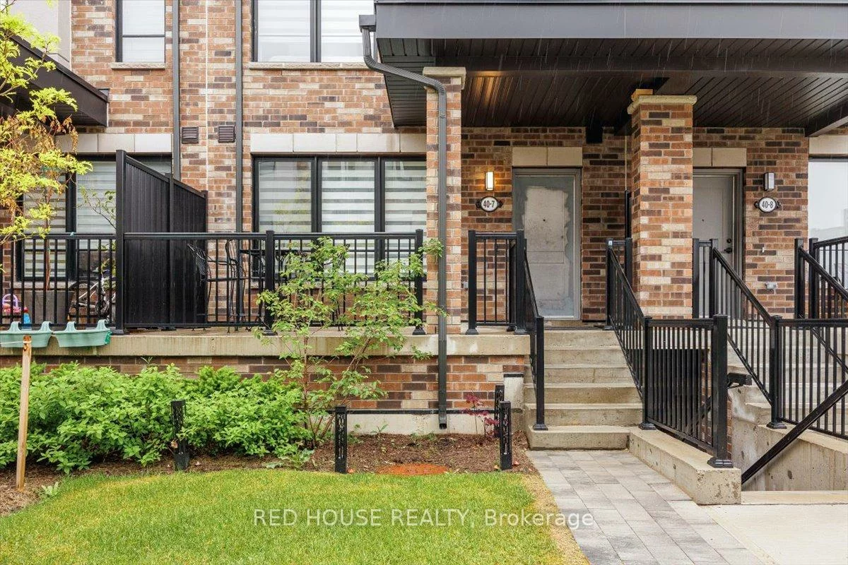 40, Baynes, Bradford, Bradford West Gwillimbury