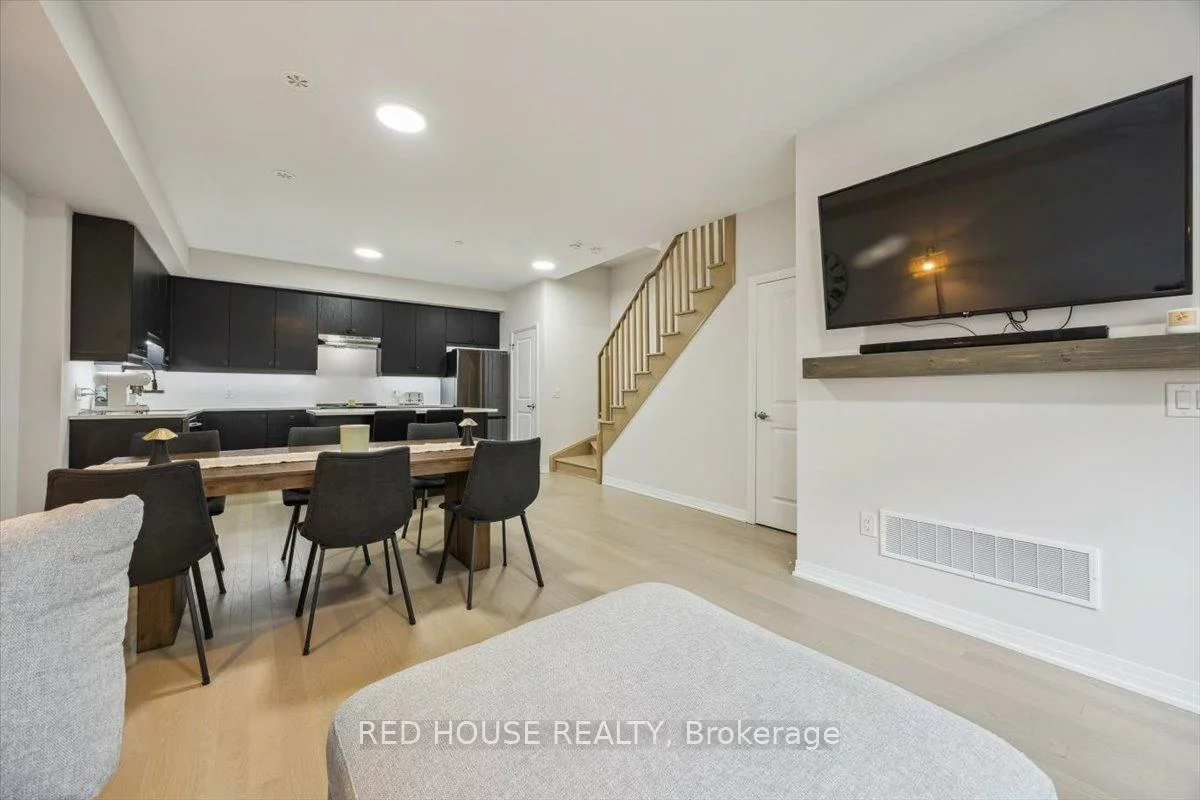 40, Baynes, Bradford, Bradford West Gwillimbury