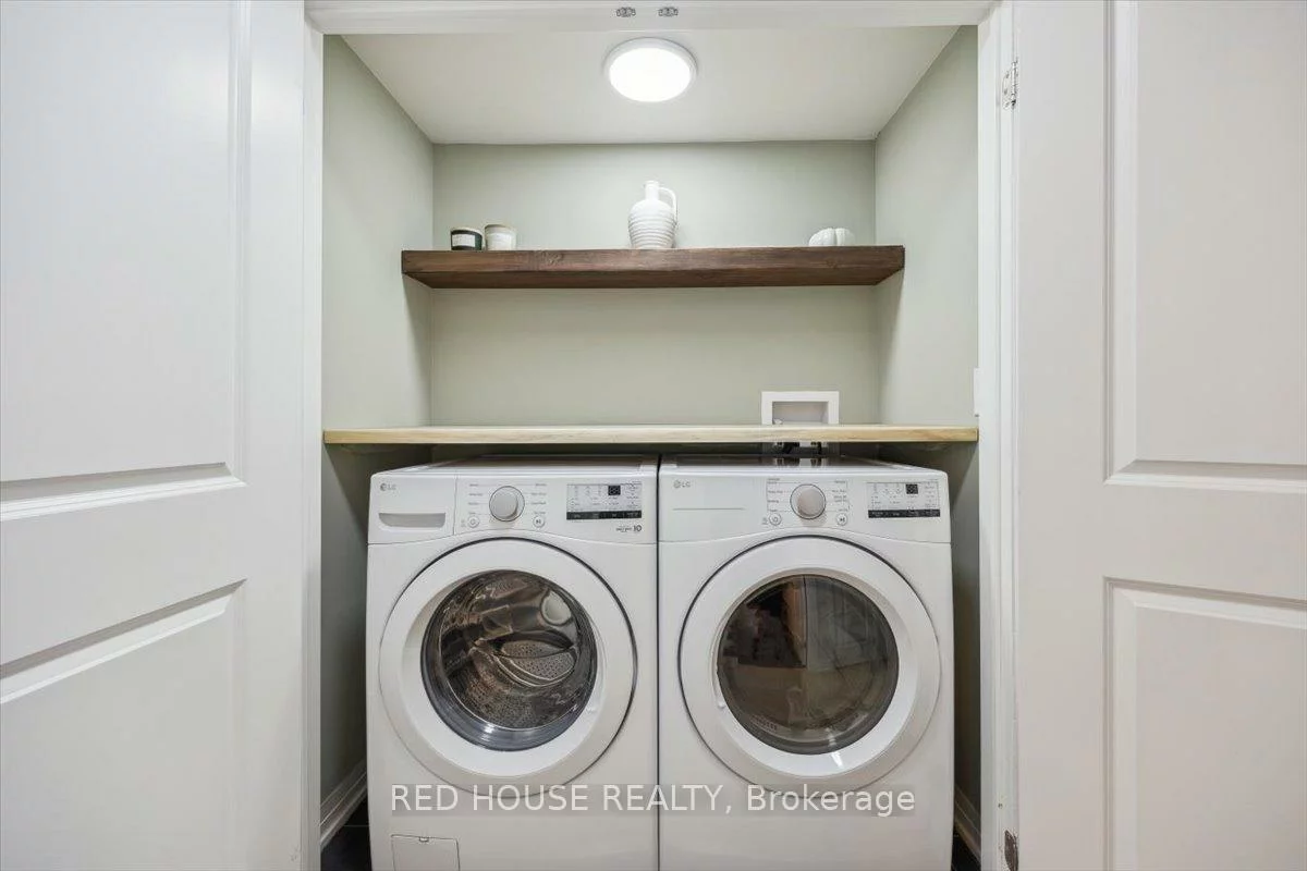 40, Baynes, Bradford, Bradford West Gwillimbury