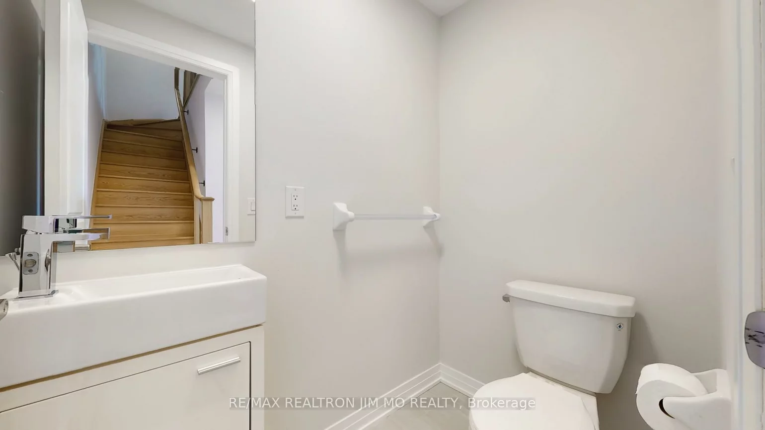 50, Baynes, Bradford, Bradford West Gwillimbury
