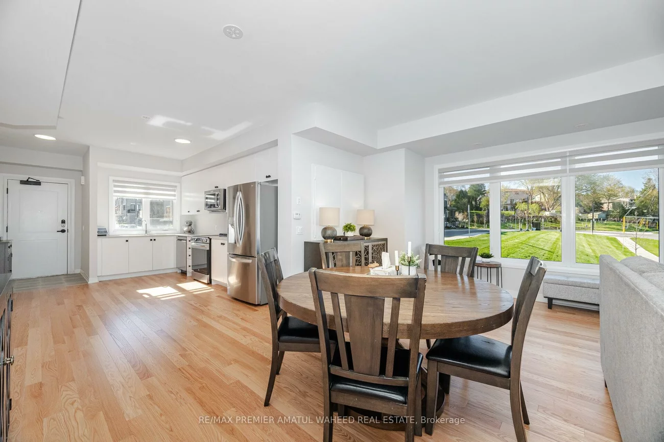 220, Dissette, Bradford, Bradford West Gwillimbury