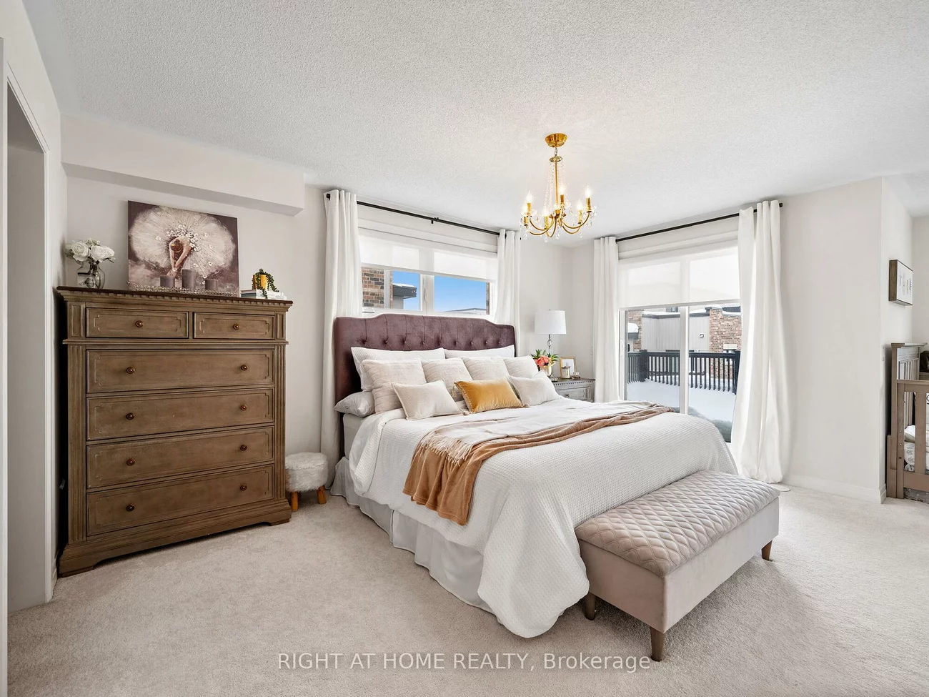 8-50, Baynes, Bradford, Bradford West Gwillimbury