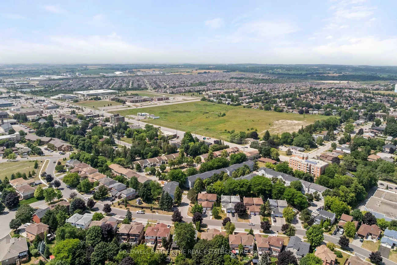 30, Harmony, Bradford, Bradford West Gwillimbury