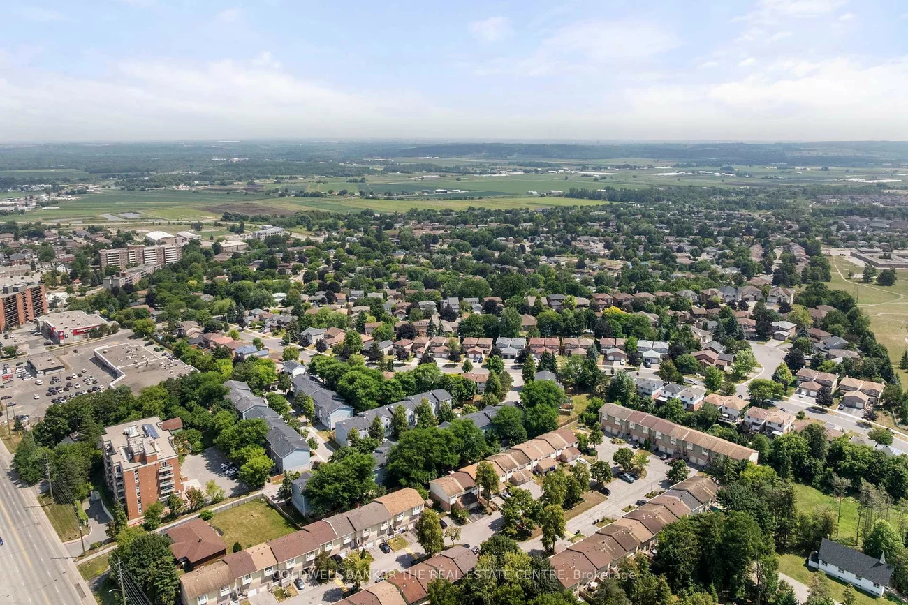30, Harmony, Bradford, Bradford West Gwillimbury