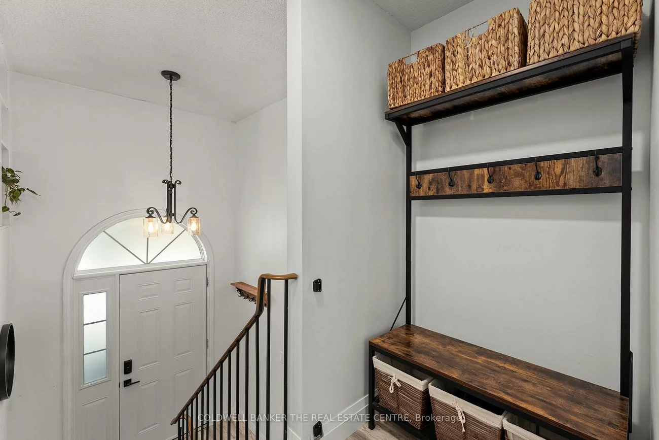 30, Harmony, Bradford, Bradford West Gwillimbury