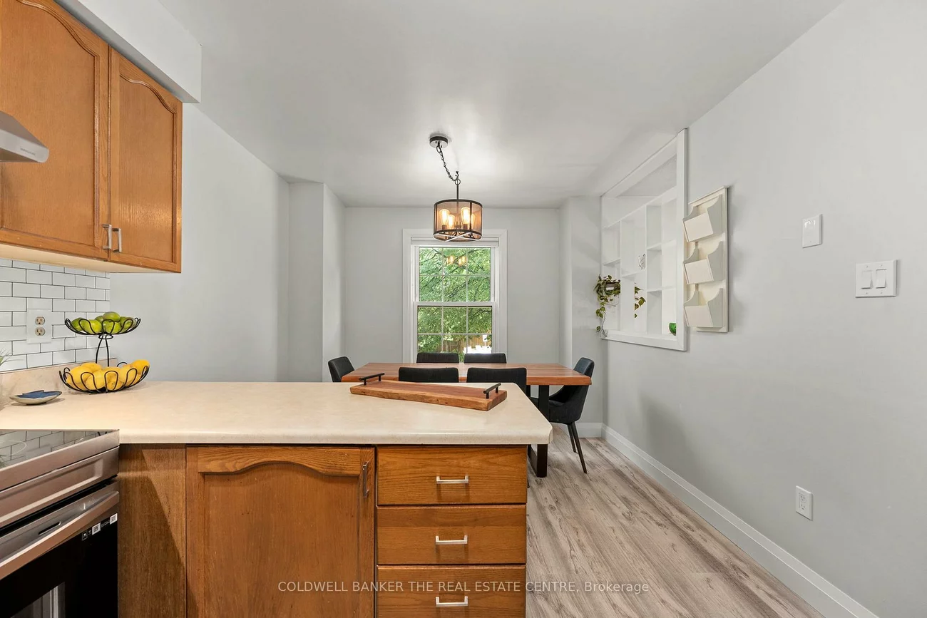 30, Harmony, Bradford, Bradford West Gwillimbury