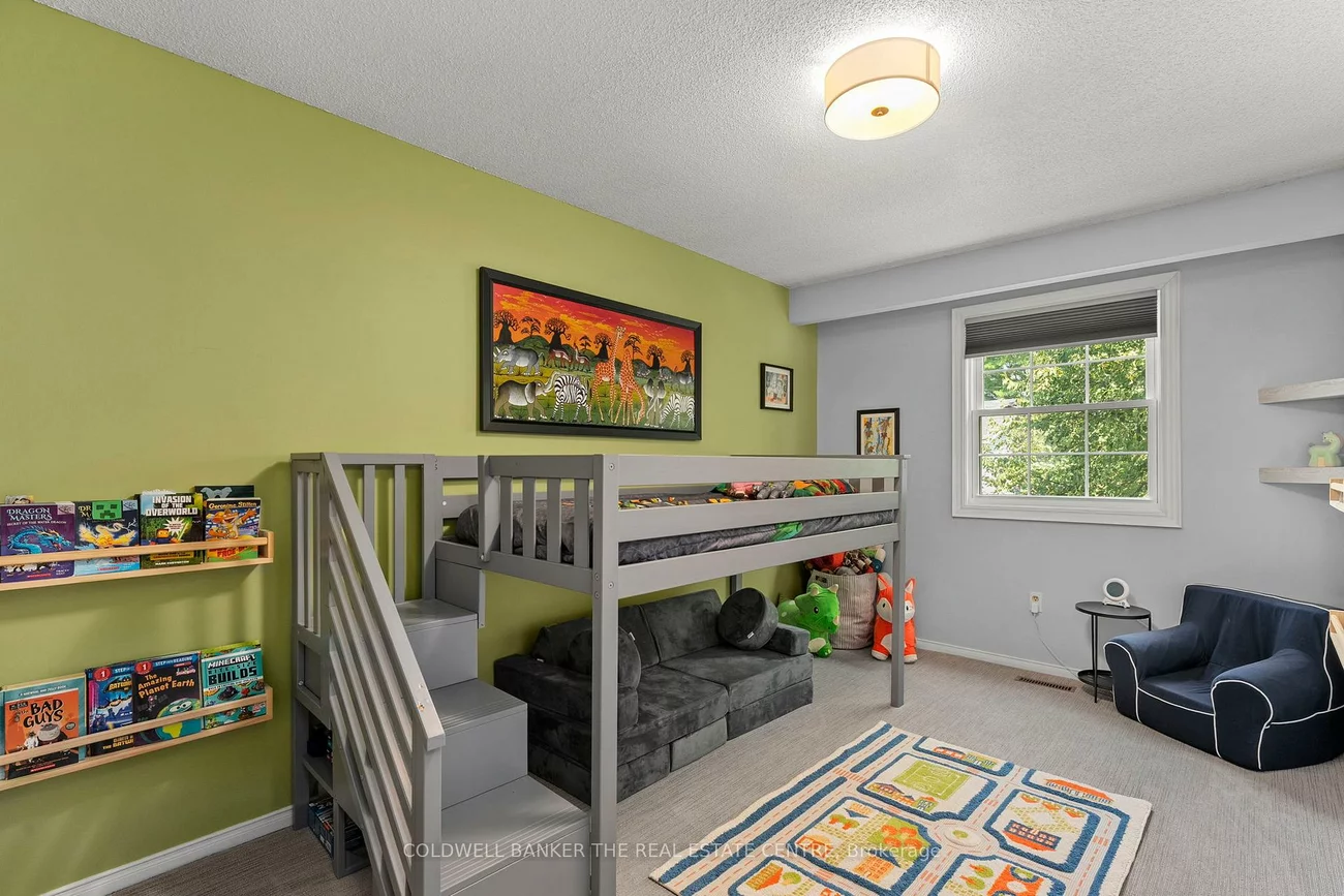 30, Harmony, Bradford, Bradford West Gwillimbury