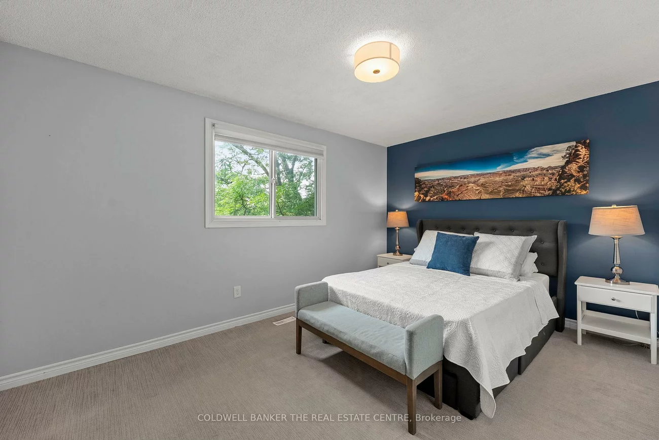 30, Harmony, Bradford, Bradford West Gwillimbury