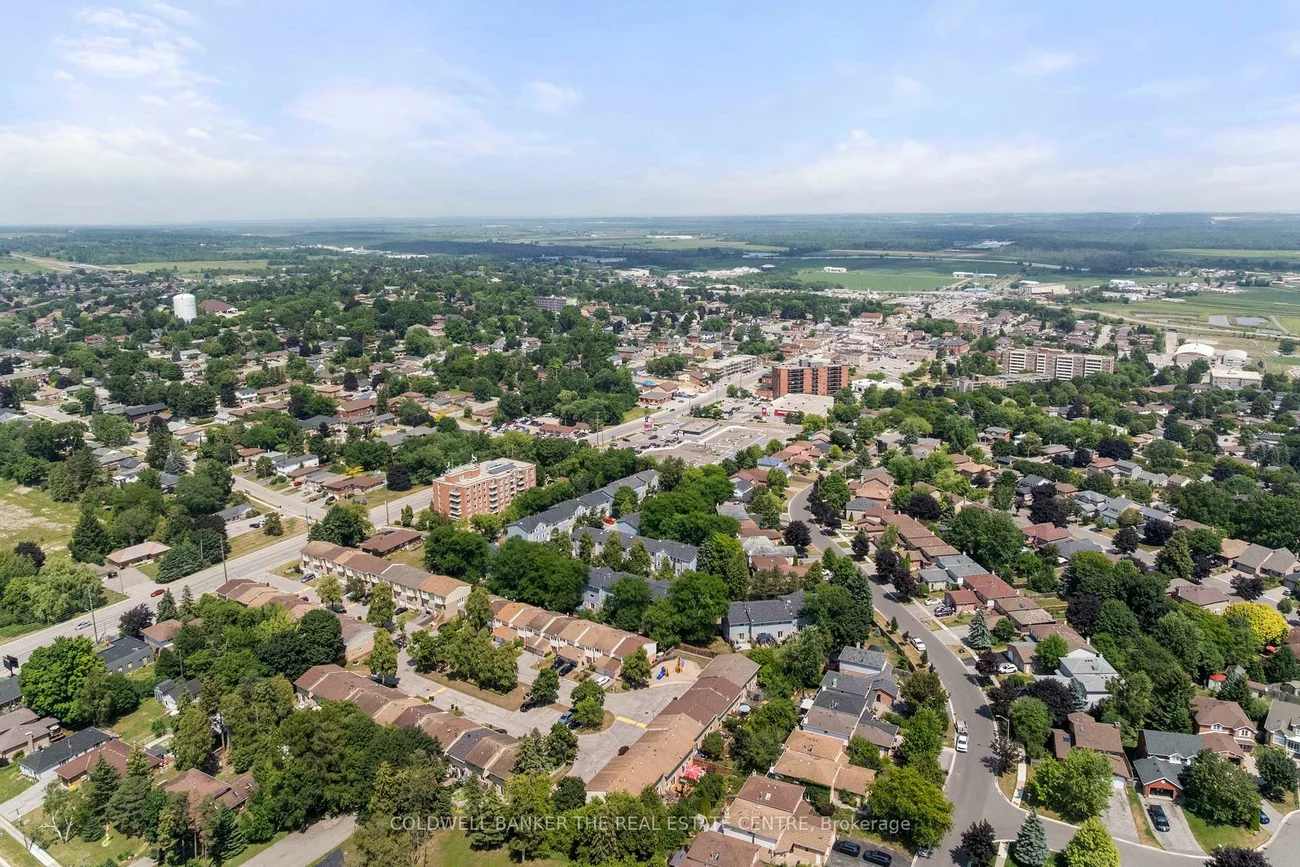 30, Harmony, Bradford, Bradford West Gwillimbury