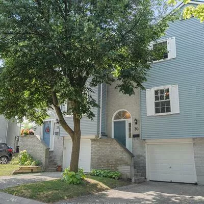 30, Harmony, Bradford, Bradford West Gwillimbury
