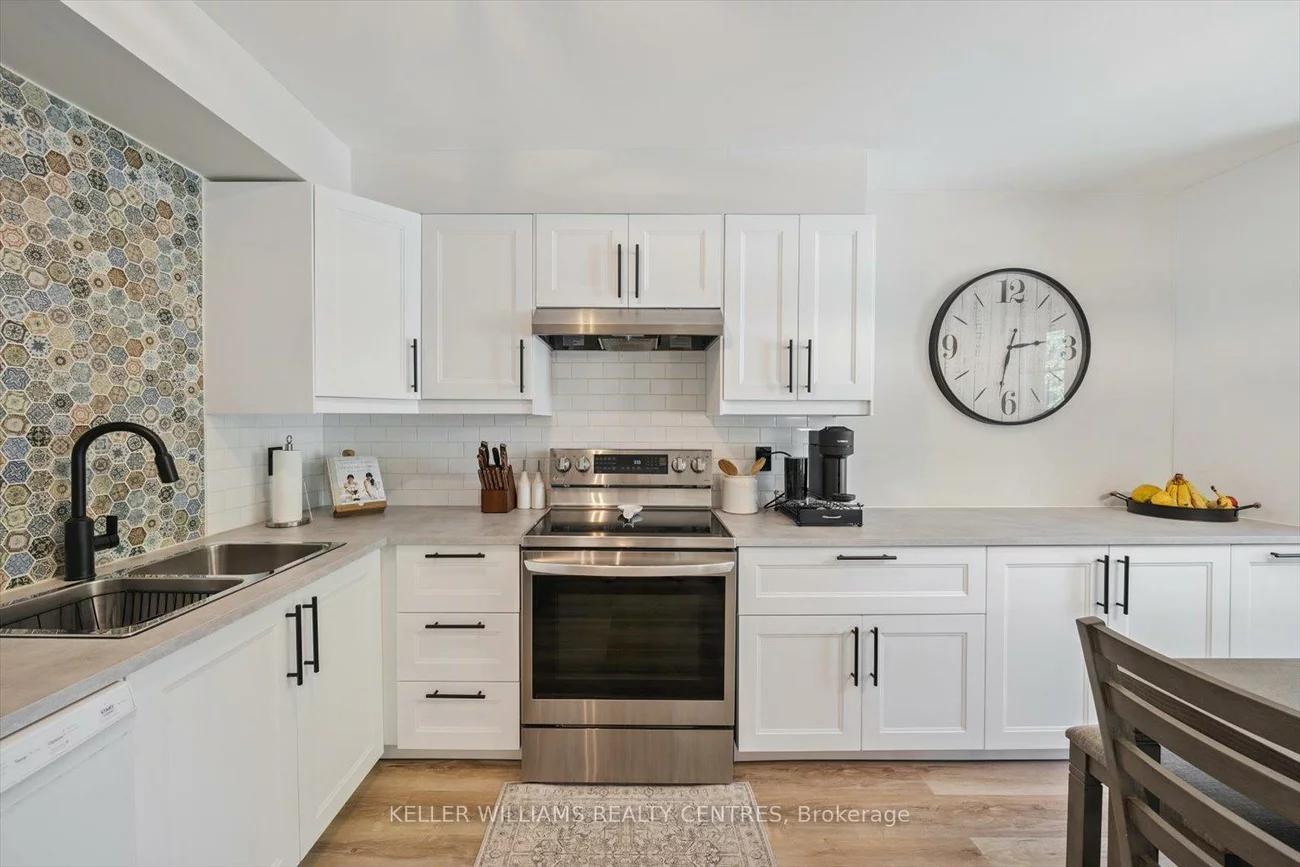 22, Harmony, Bradford, Bradford West Gwillimbury