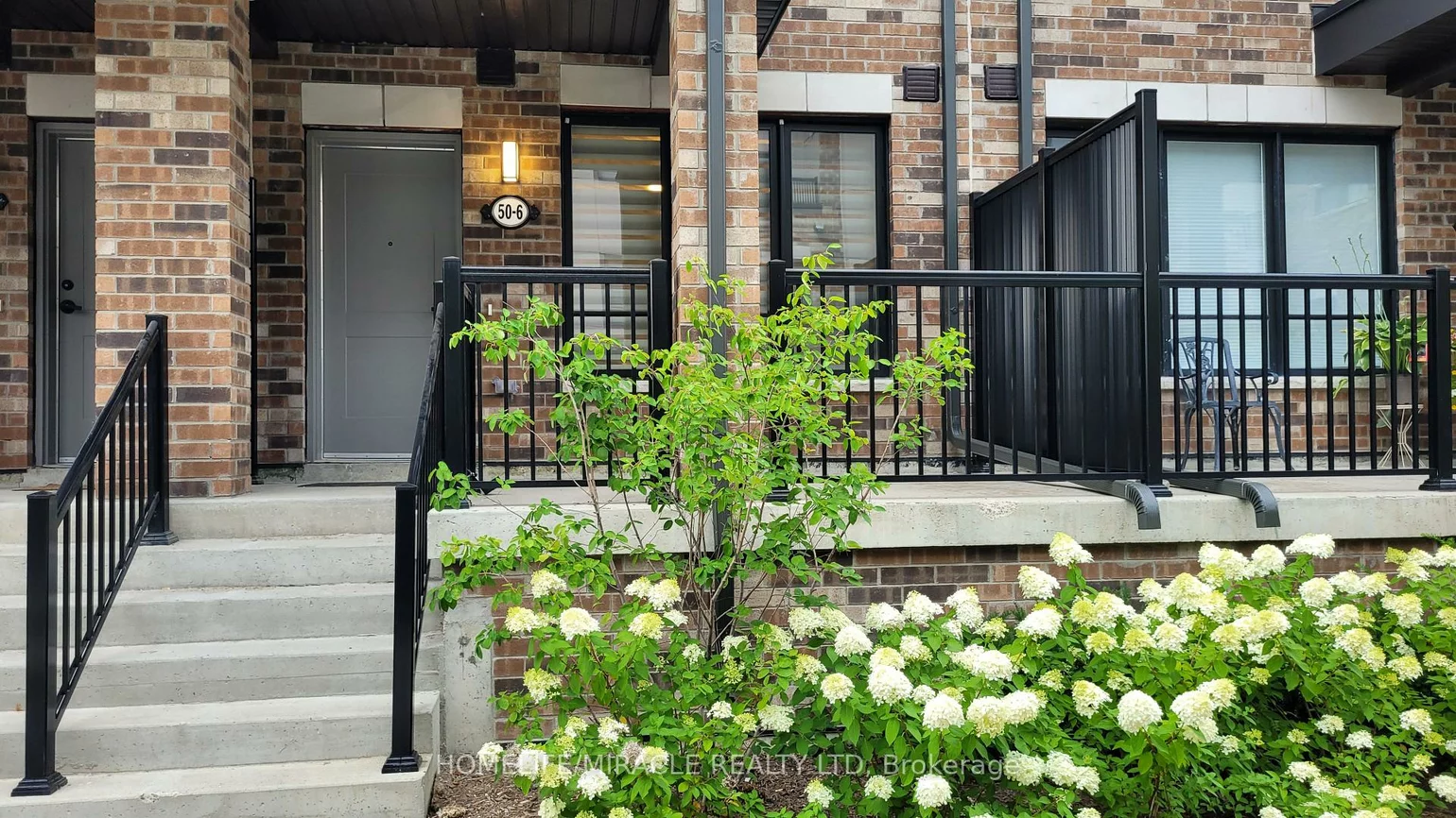 50, Baynes, Bradford, Bradford West Gwillimbury