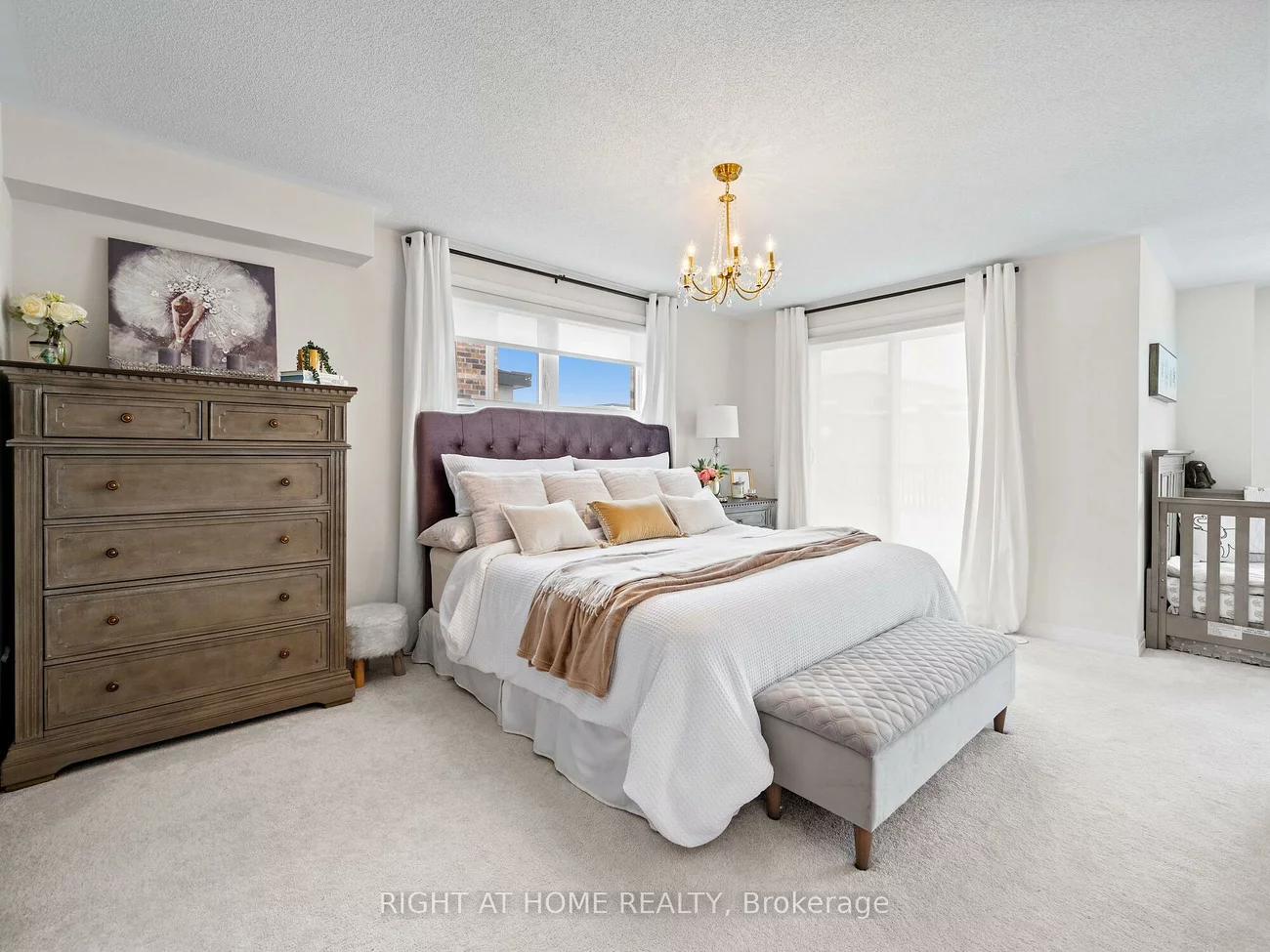 8-50, Baynes, Bradford, Bradford West Gwillimbury